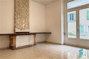 maison de village à la location -   13430  EYGUIERES, surface 83 m2 location maison de village - UBI469965665